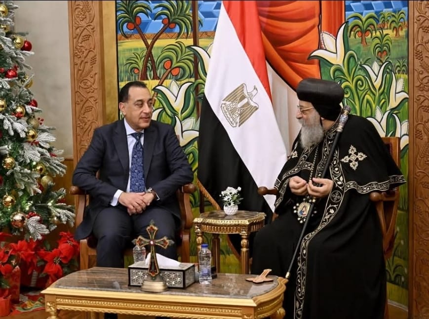 رئيس الوزراء يهنئ البابا تواضروس وجموع المواطنين المسيحيين بعيد القيامة المجيد 2 رئيس الوزراء يهنئ البابا تواضروس