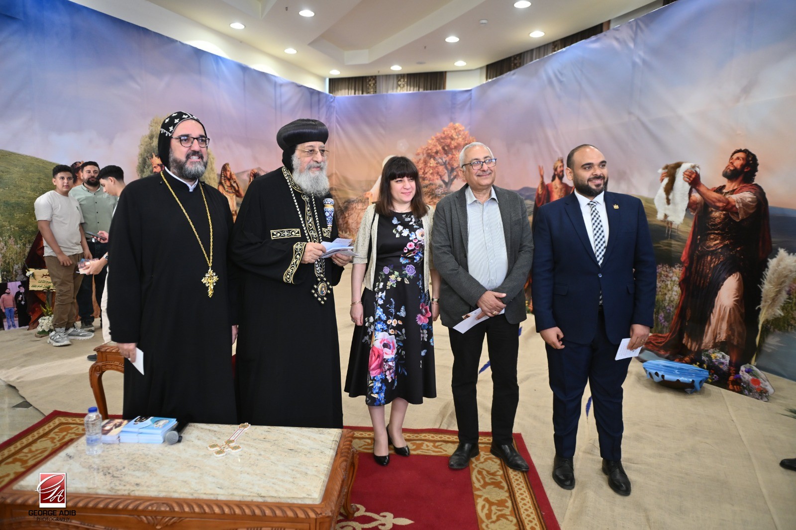 بالصور استقبال البابا تواضروس الثاني لمهنئيه بعيد القيامة 3 استقبال البابا تواضروس الثاني لمهنئيه
