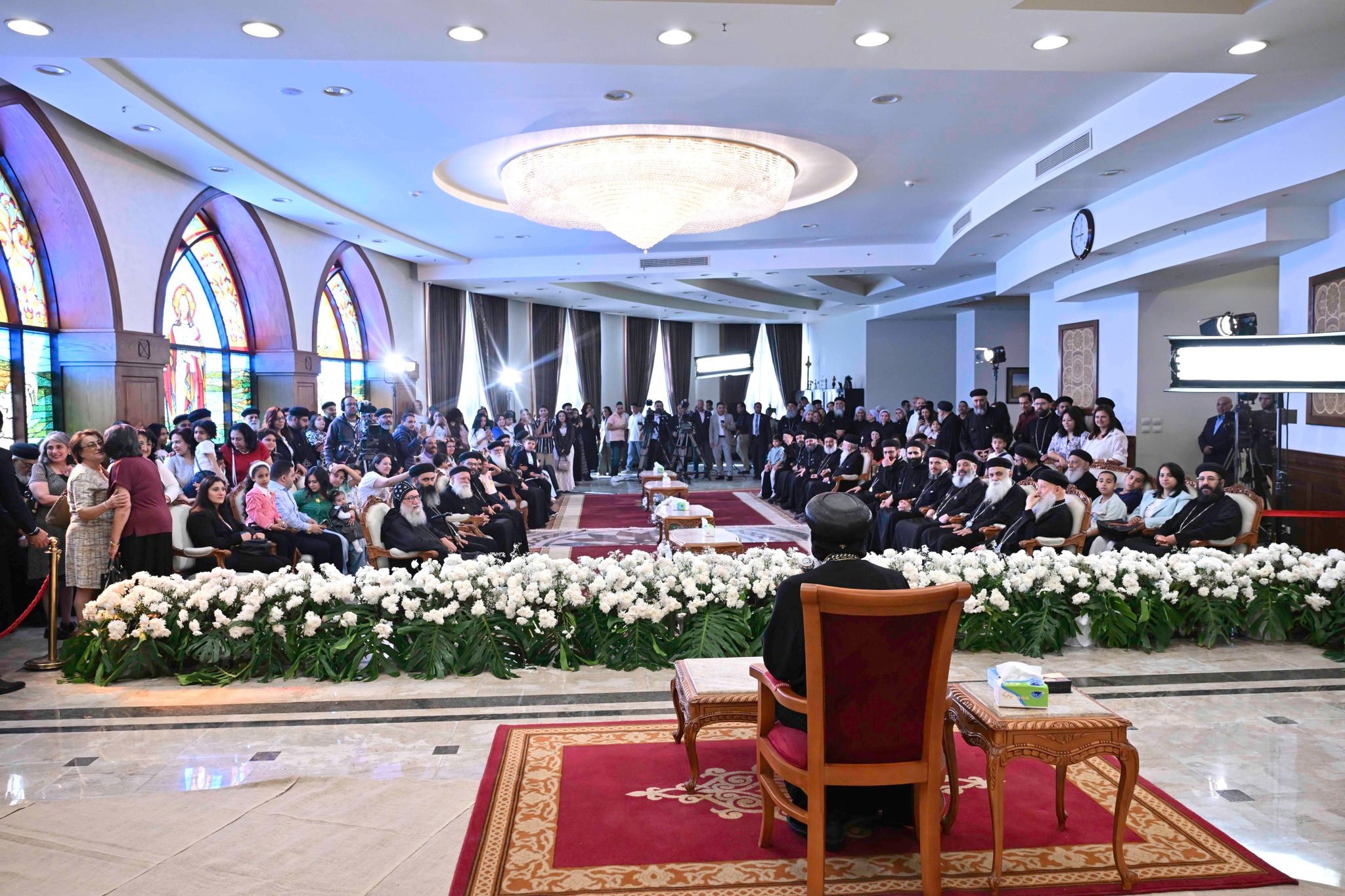 بالصور كلمة البابا تواضروس الثاني خلال استقباله الآباء المطارنة والأساقفة والكهنة والمهنئين القيامة تمنح الإنسان بُعد الرجاء 2 البابا تواضروس الثاني