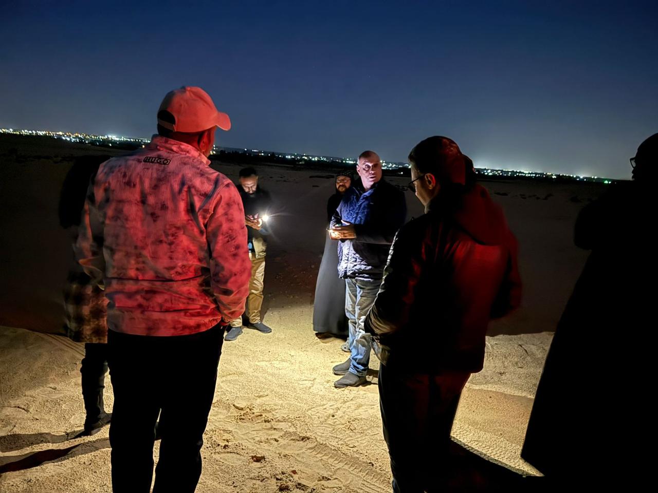 رهبان دير الأنبا بيشوي يناشدون الرئيس بسرعة التدخل لإنقاذ منطقة الأديرة المغمورة في وادي النطرون 3 رهبان دير الأنبا بيشوي