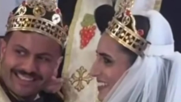 فرحة العمر إدوارد يحتفل بزفاف نجله ماركو بحضور كوكبة من نجوم الفن والأجواء تشعل السوشيال ميديا 2 زفاف نجل إدوارد