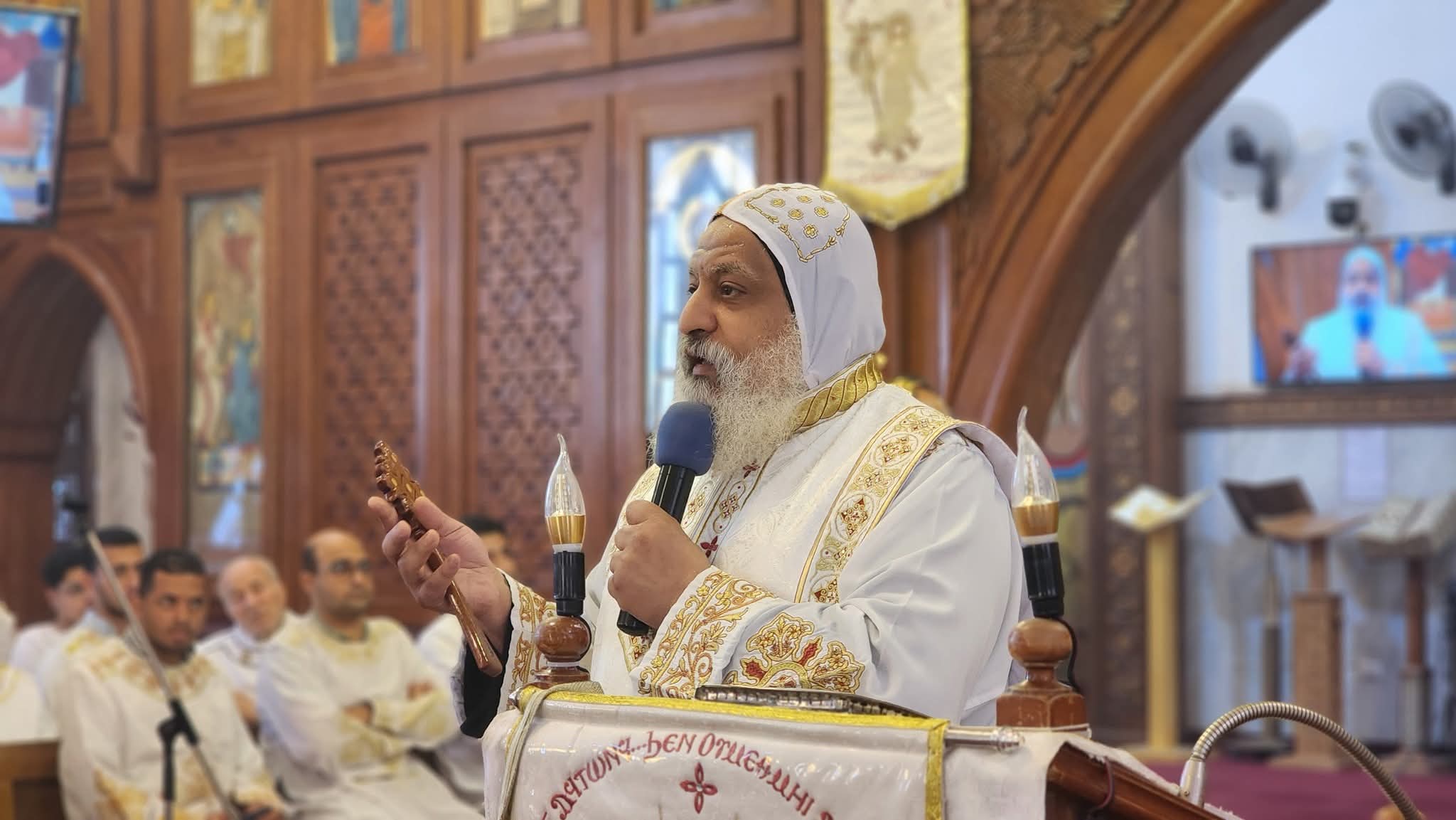 لطلاب الثانوية والدبلومات 3 مفاتيح ذهبية من الأنبا ميخائيل تضمن لك التفوق وتبدد قلق الامتحانات تماماً 3 الأنبا ميخائيل يترأس قداس الثانوية العامة