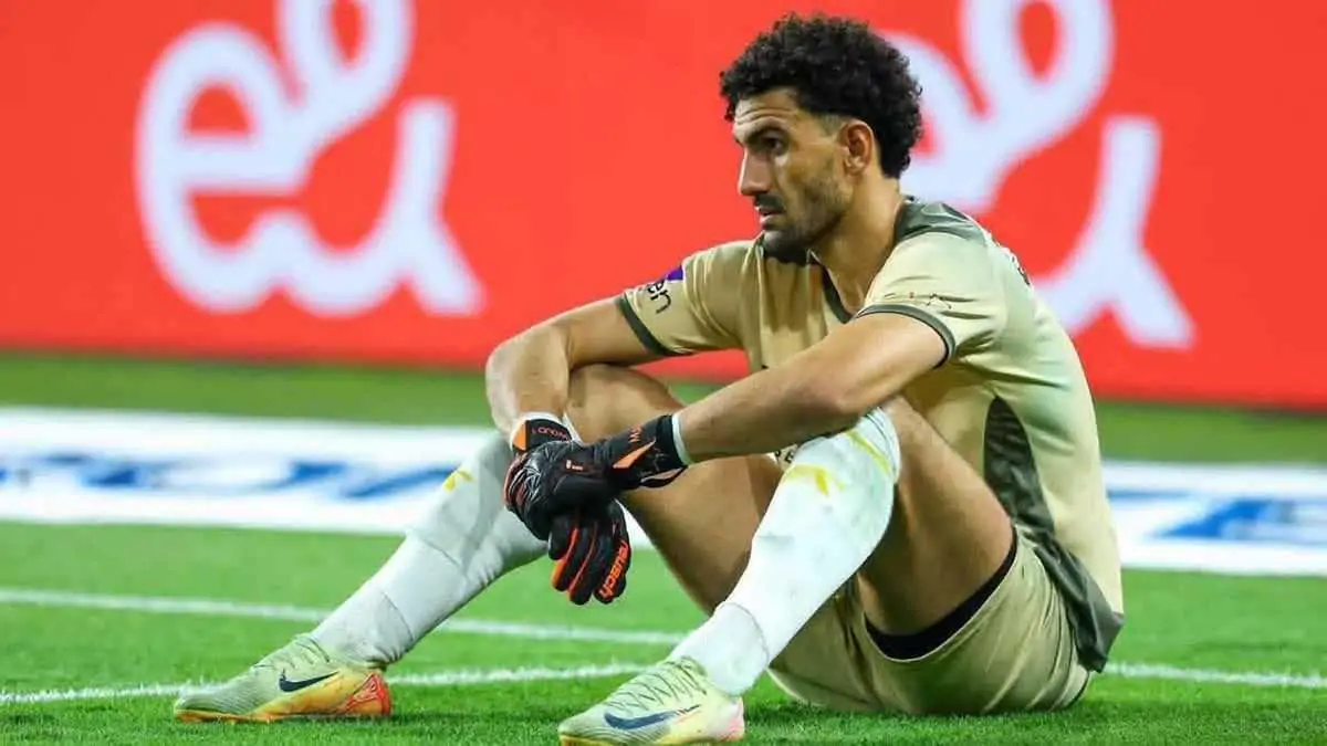 محمد عواد يوضح حقيقه غصب عبد الله السعيد بسبب عدم تصديه لركلات الترجيح 3 محمد عواد