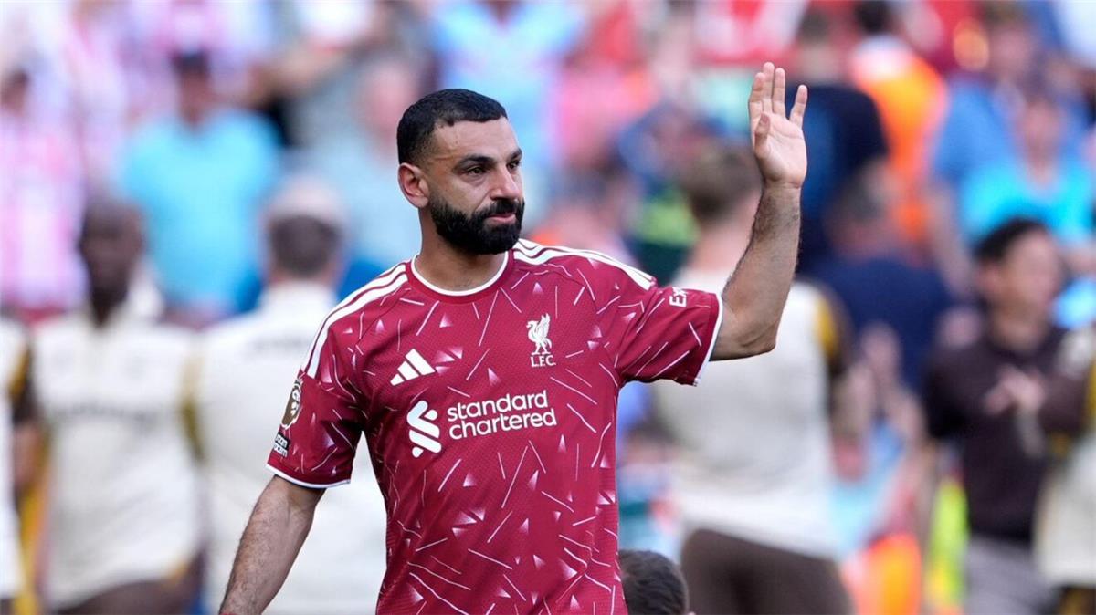 محمد صلاح يحسم موقفة من الانتقال ل الدوري السعودي والعرض المقدم له 4 صلاح بوجة رسالة لجماهير الكرة المصرية