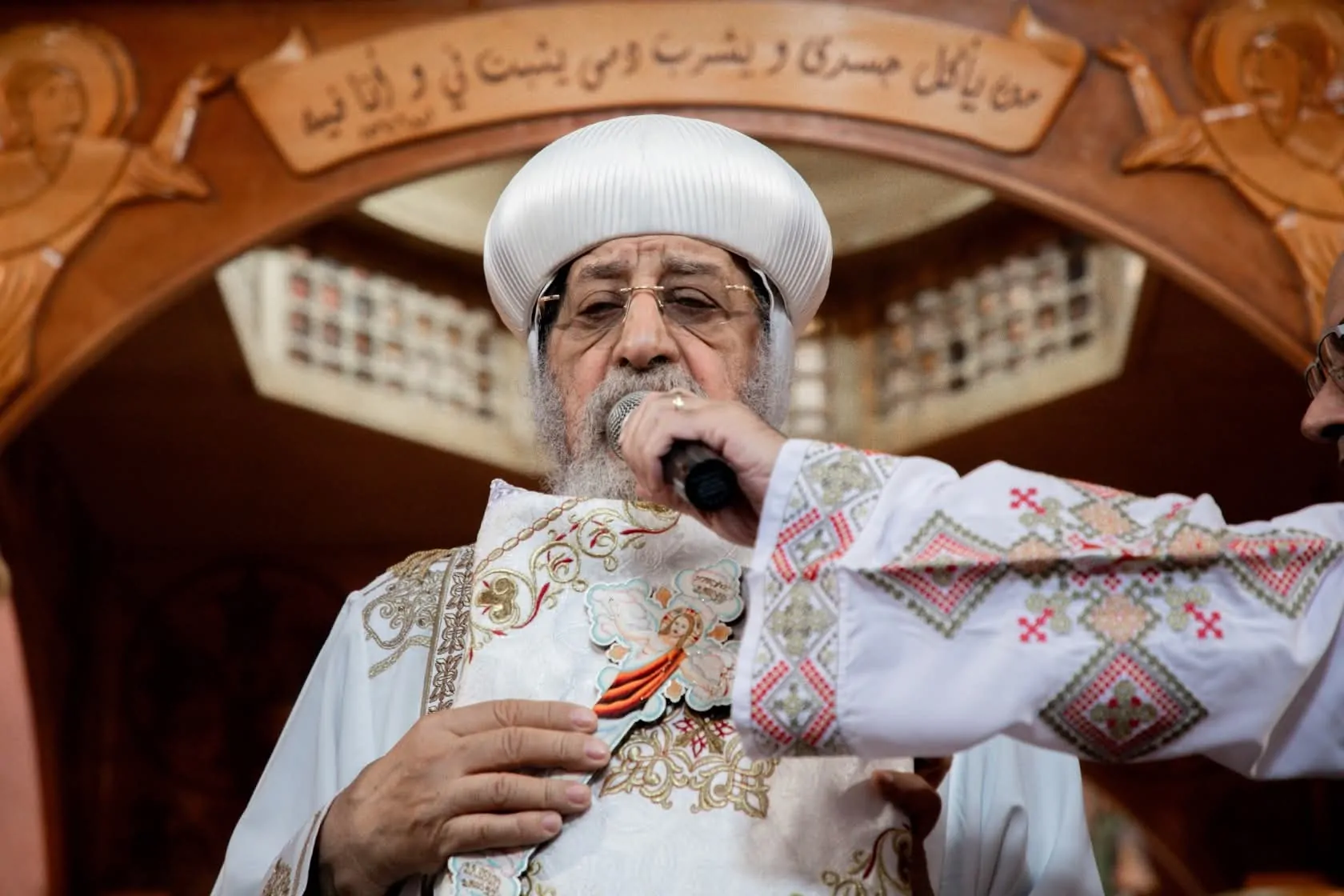في قلب ڤيينا البابا تواضروس يحيي العيد الـ 10 لكاتدرائية العذراء المنتصرة ويحتفي بروابط المحبة مع الكنيسة الكاثوليكية 4 البابا تواضروس الثاني في فيينا
