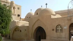 بيان حاسم من دير السريان ما وراء كواليس تذكار القمص متى المسكين والسر وراء حذفه 3 دير السريان
