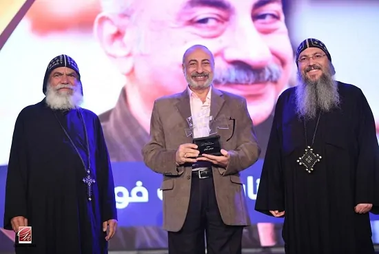 بالصور عرض خاص لفيلم العابد يحتفي بسيرة القمص بولس العابد ويكرّم صُنّاعه بحضور كنسي وفني وإعلامي كبير 9 641539358 10164567380024407 6633860354525219715 n 193
