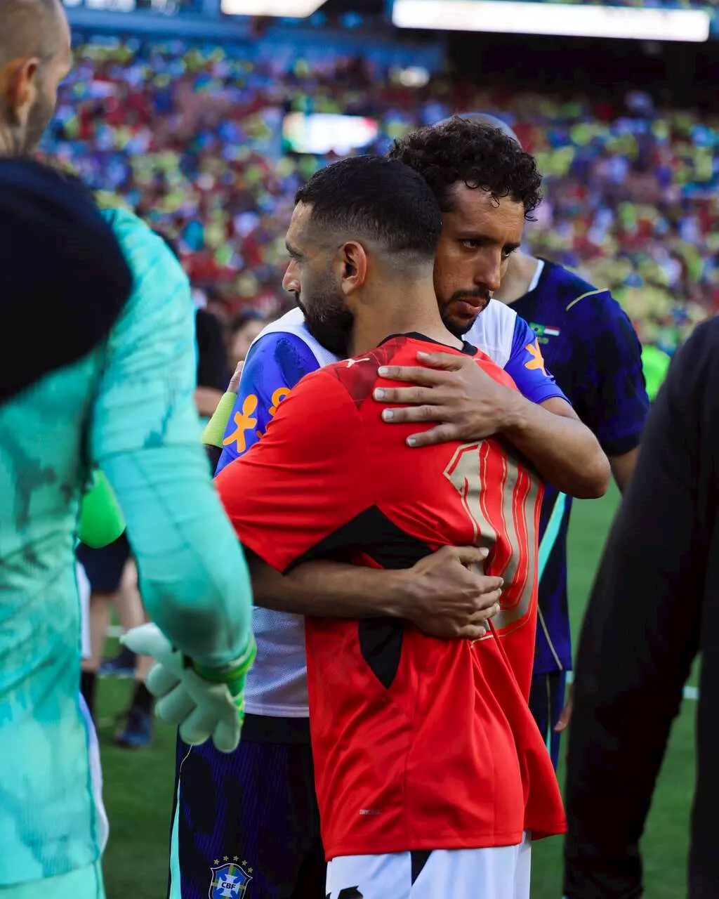 لماذا غاب النجم محمد صلاح عن المشاركة الاساسية مع المنتخب المصري ضد البرازيل 2 المنتخب المصري ضد البرازيل2