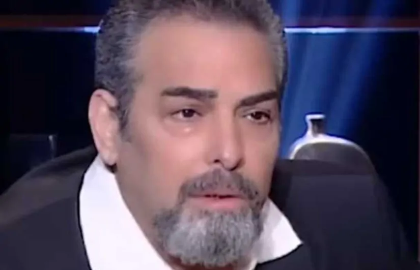 أنا آسفلك وحقك عليا الفنان أحمد عبد العزيز يعتذر بعد فيديو رفضه مصافحة شاب 3 أحمد عبد العزيز
