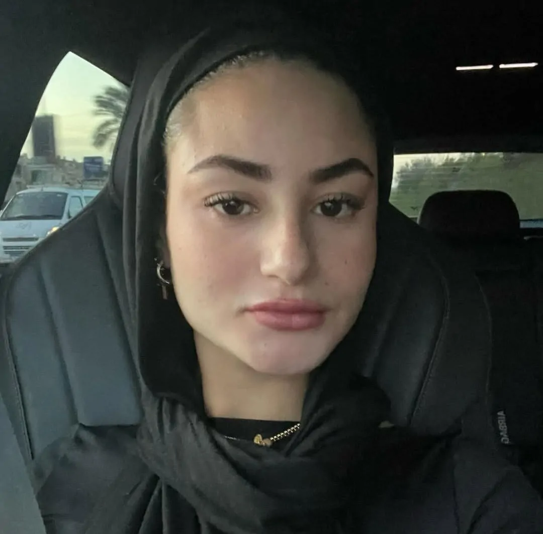 بطلة حسبة عمري تودع الأضواء مؤقتا تفاصيل ارتداء ملك حسن الحجاب وردود فعل أصدقائها 2 ارتداء ملك حسن الحجاب