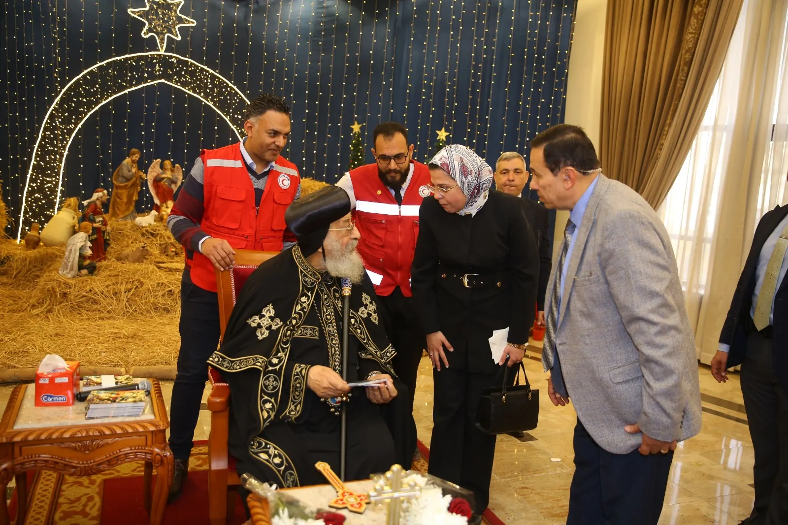بالصور استقبال البابا تواضروس الثاني عدد من الشخصيات العامة للتهنئة بالعيد 2 البابا تواضروس الثاني