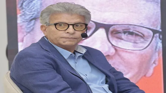 خالد منتصر ينتقد رفض أحد محال الحلويات رسم صليب على تورتة بطلب شاب مسيحي 4 خالد منتصر