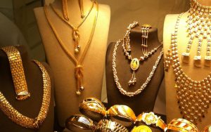 الذهب نازل بسرعه الصاروخ الحق يا عريس اشتري الشبكة وعيار 21 يفاجئ الجميع 2 331121826 777955360593699 258980905716533898 n 155
