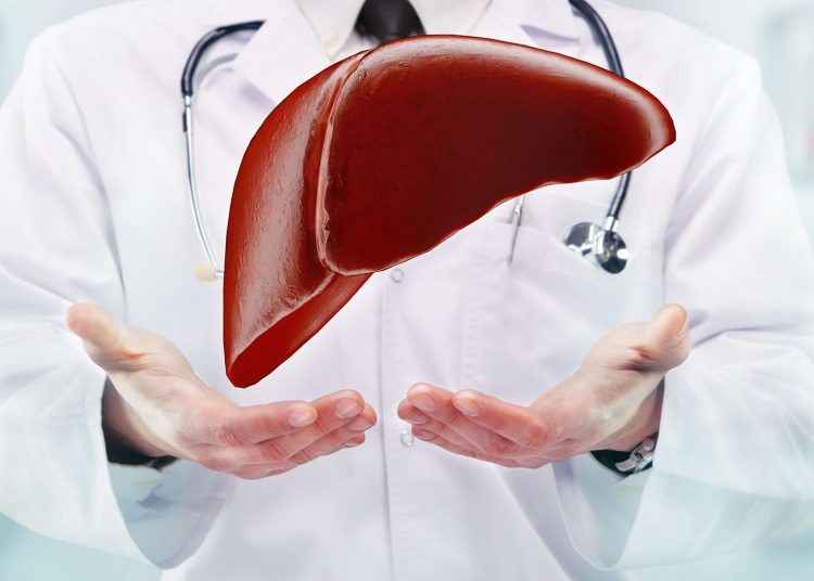 أذهب للطبيب فورًا 5 علامات تكشف عن وجود تليف في الكبد تصيب الجسم بهذا المكان 1 التهاب الكبد - علاج الكبد الدهني