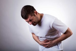 ألم في البطن احذر هذه الأعراض تشير إلى الإصابة بمرض الموت 3 نغزات في البطن من اليسار