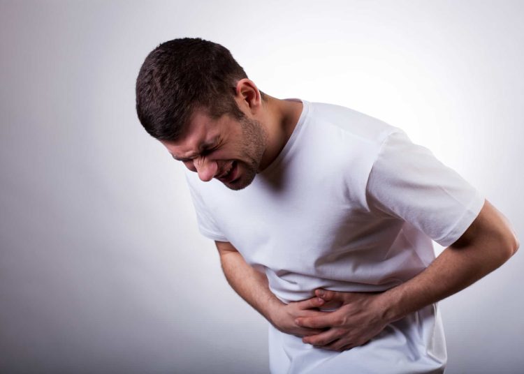 ألم في البطن احذر هذه الأعراض تشير إلى الإصابة بمرض الموت 1 نغزات في البطن من اليسار