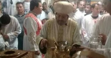 صور للمرة الاولى في تاريخ السعودية الكنيسة القبطية الأرثوذكسية تقيم أول قداس 4 القداس الإلهي في السعودية