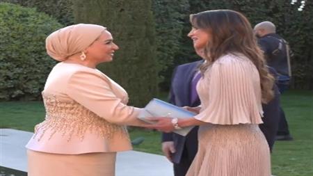 إطلاله الملكة رانيا بالحفل الملكي تقلب السوشيال ميديا 2 إطلاله الملكة رانيا
