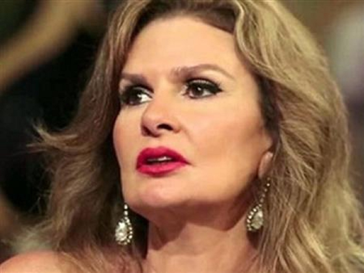 الفنانة يسرا تفاجئ الجميع و تعلن موعد اعتزالها الفن 2 الفنانة يسرا