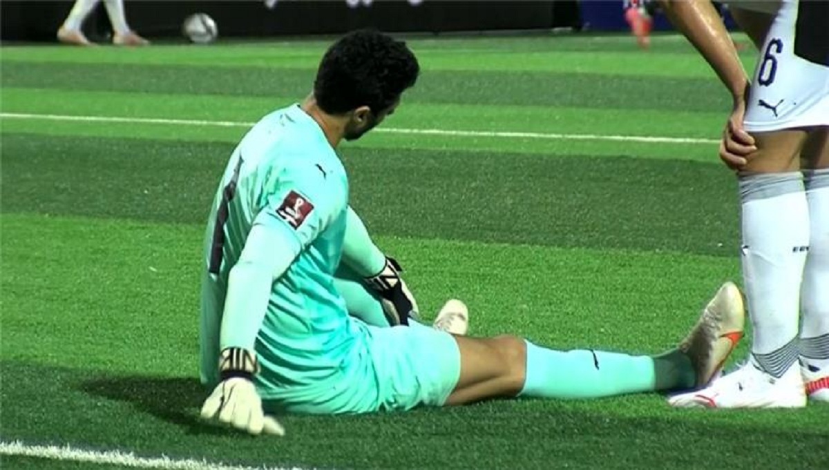 خبر مؤسف لجمهور النادى الاهلى بعد تبديل الشناوي في مباراة مصر ومالاوي 2 اصابة نجم الاهلى الشناوى فى مبارة المنتخب