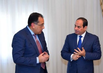الحكومة خلال أيام تجهز مفاجأة للموظفين بعد قرار السيسي بزيادة 1000 جنيه