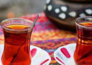احذر تناول هذه الأطعمة مع الشاي يؤدي إلى مخاطر صحية