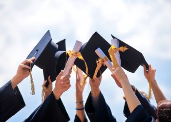 تعليق جميع برامج الوكالة