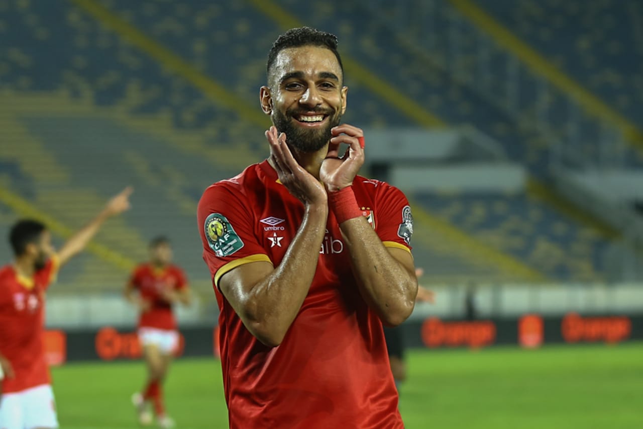 الأهلي في ورطة بعد رفض الطبيب مشاركة نجميه في مباراة صن داونز 2 solia