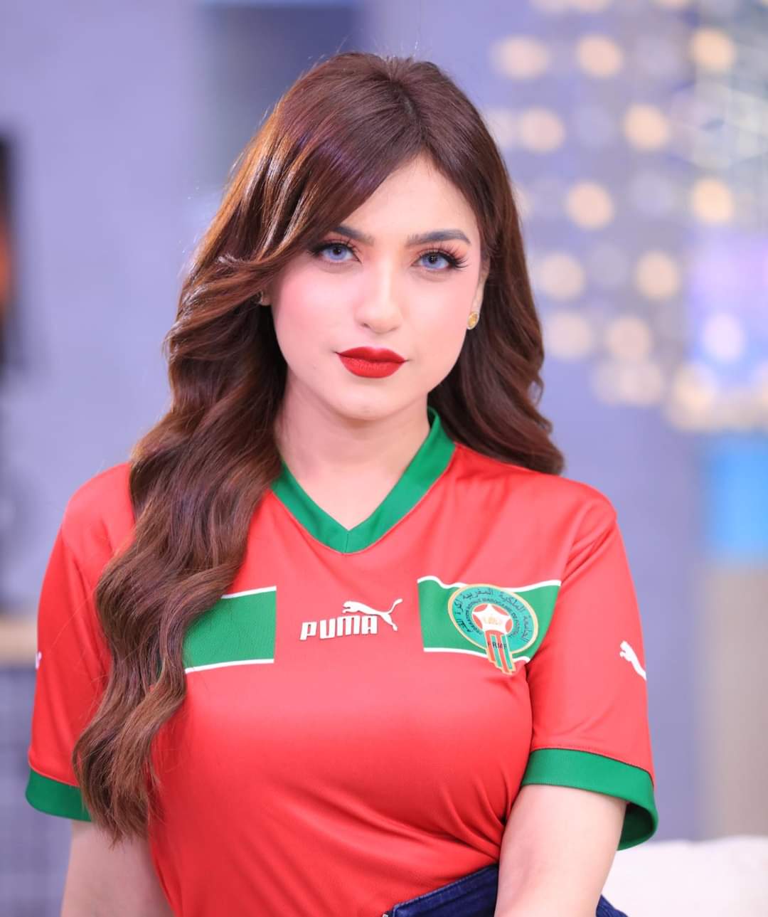 متمسكش شعري باروكة ياسمين عز تطير في برنامج رامز جلال 2 yasmin