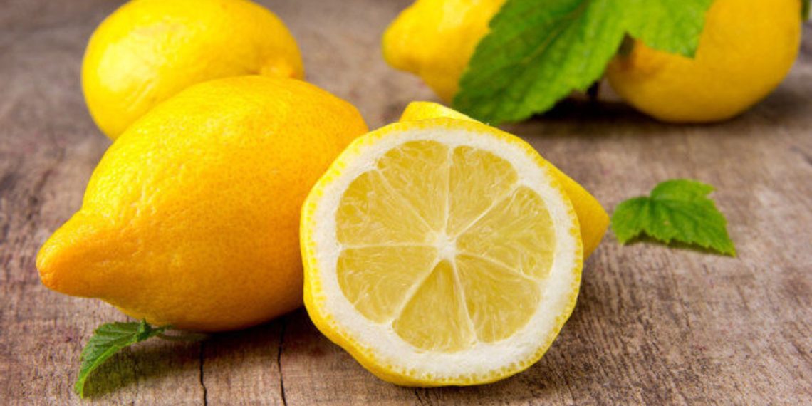 شرب الليمون علاجه فعال
