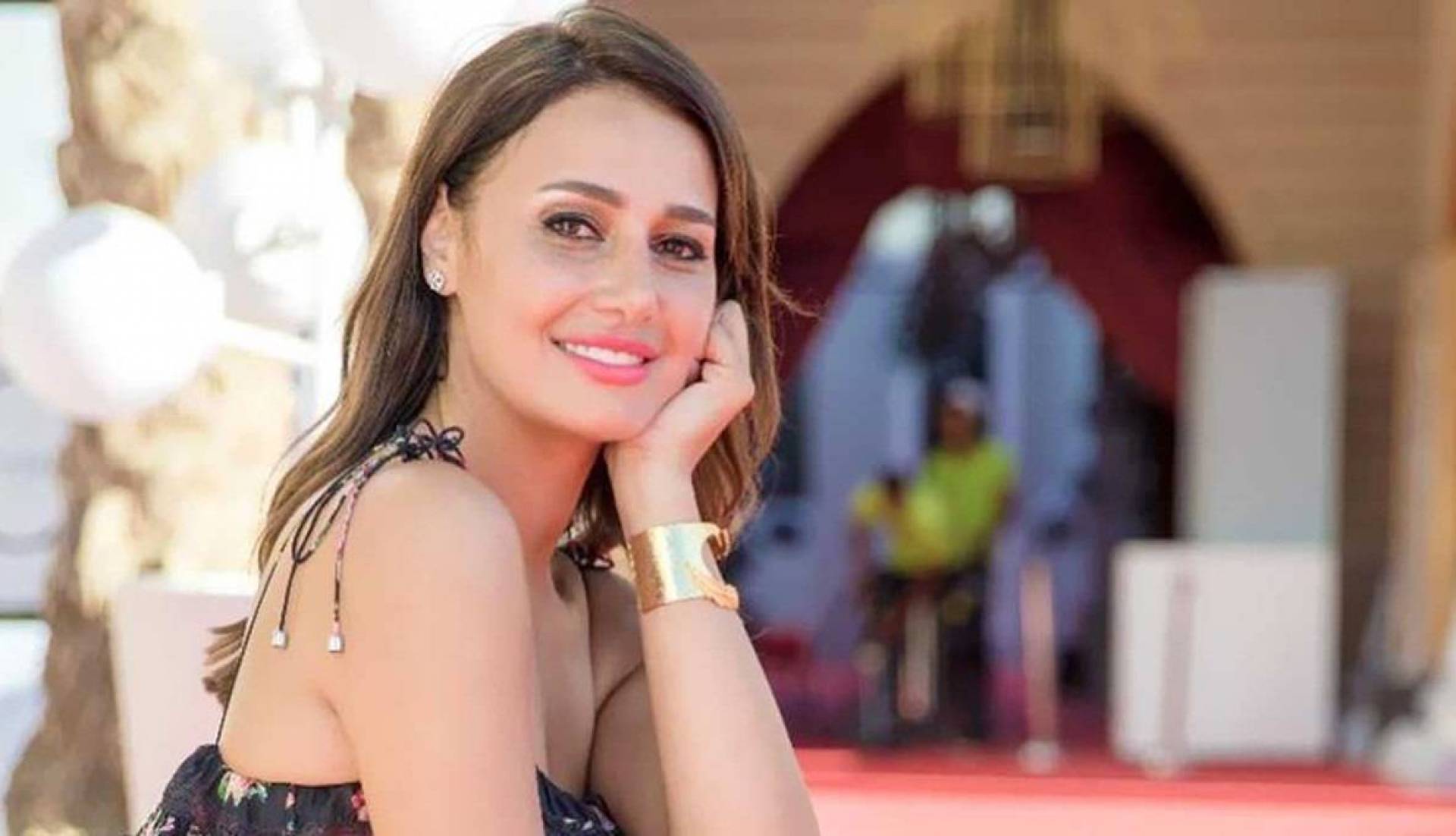 مفاجأة مدوية من حلا شيحة من جديد تثير الجدل ونقيب الممثلين يعلق 6 حلا شيحة توجه رسالة غريبة
