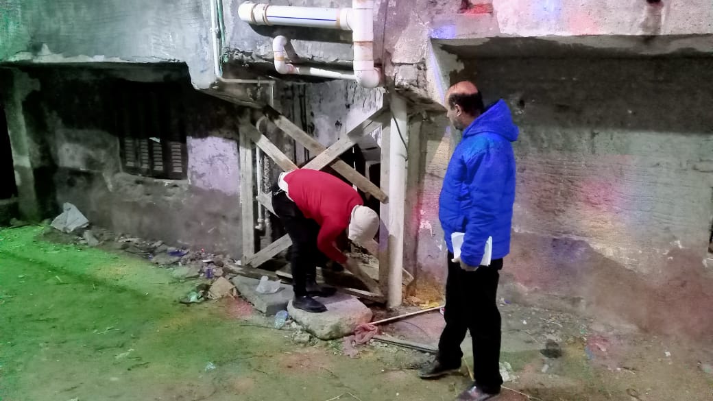 أنهيار عقار من 3 طوابق وننشر بالصور مايحدث الأن 2 أنهيار عقار في منطقة