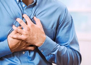 احذر من 5 أطعمة تضر مرضى القلب توقف عن تناولها