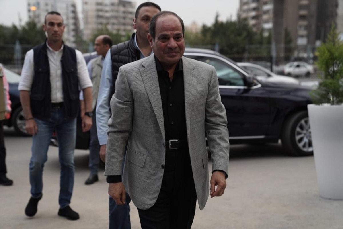 الرئيس السيسى يصدق على قرار يهم كل المصريين 2 الرئيس السيسى بشان نظام التوقيت الصيفي
