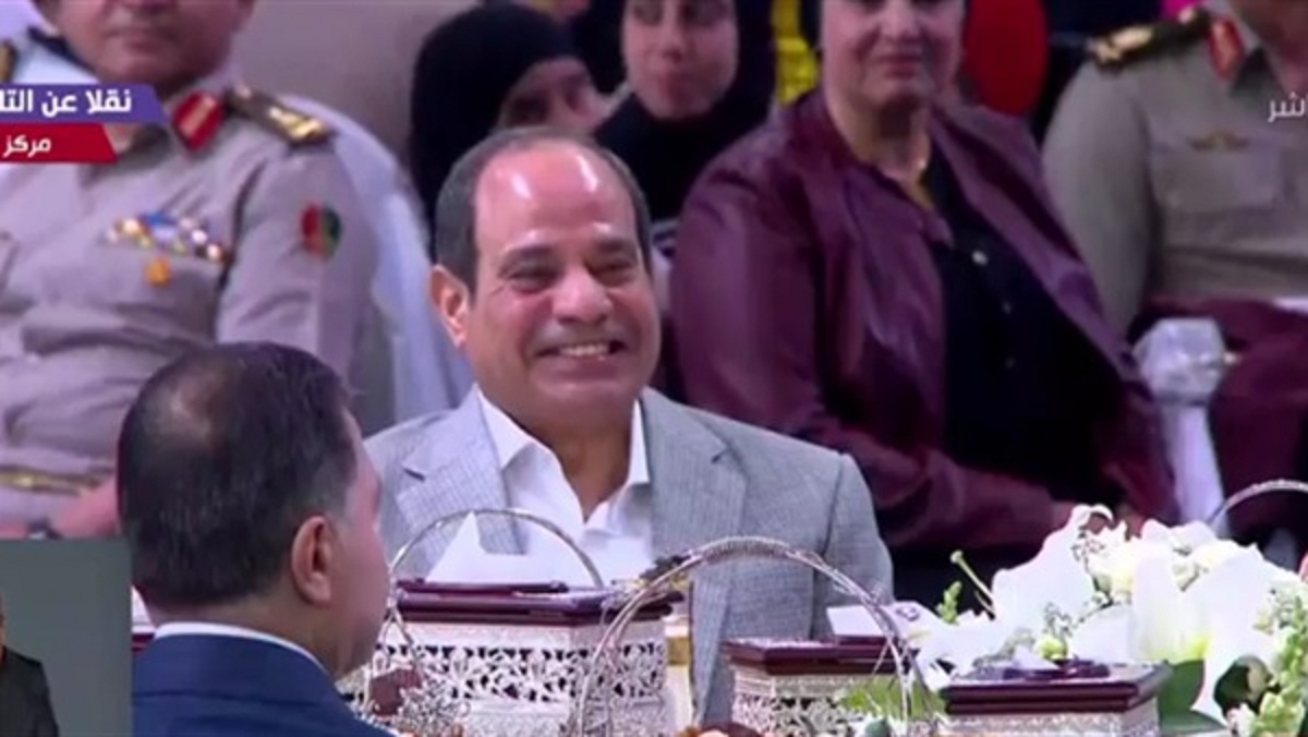 رد فعل مفاجئ من الرئيس السيسى على حوار الفنان أحمد زاهر مع ابنته منى 3 تعليق الرئيس السيسى على حوار الفنان احمد زاهر مع ابنته منى