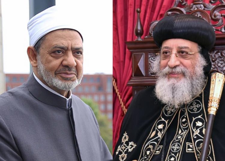 شيخ الأزهر يهنئ البابا تواضروس وأقباط مصر بعيد القيامة المجيد 1 البابا تواضروس وشيخ الأزهر