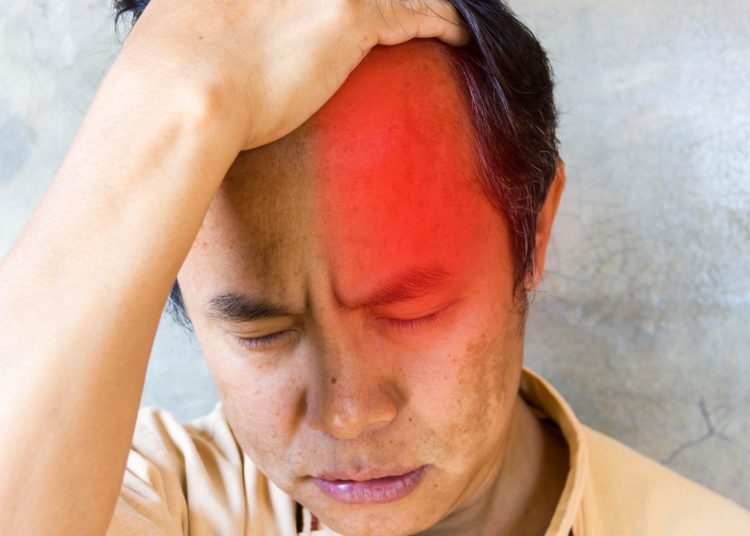 8 طرق لعلاج الصداع في المنزل بطريقة سهلة جدا 1 أسباب-الصداع-وعلاجه