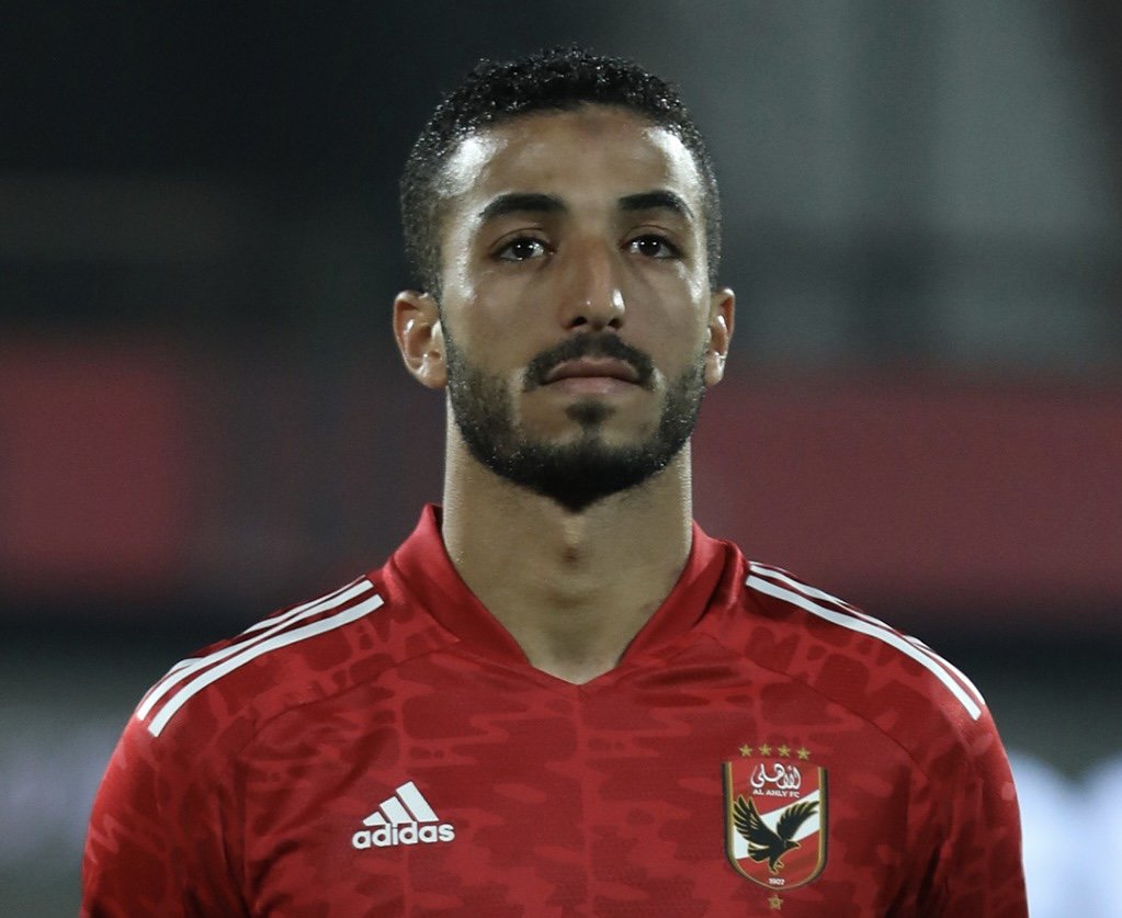 شوبير يعلن خبر سار لجماهير الاهلى بشان مدافع الفريق 2 مدافع الاهلى محمد عبد المنعم