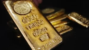 انخفاض سعر سبيكة الذهب 
