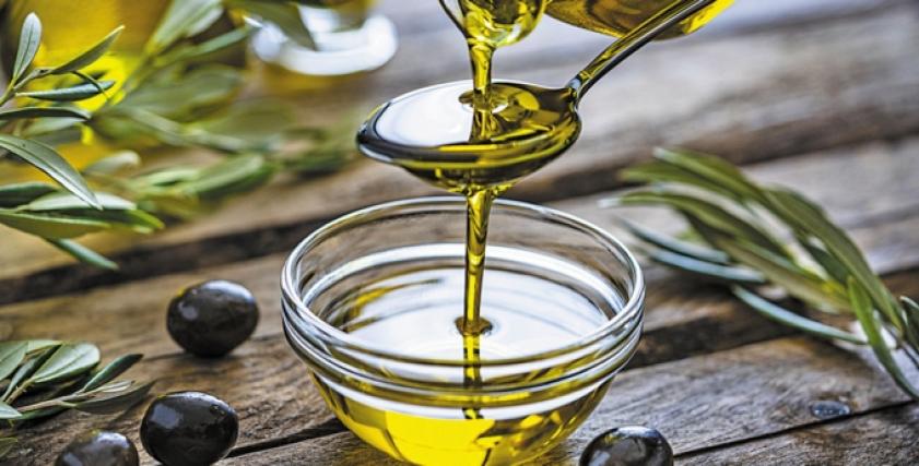 في 7 علامات تعرف على اختبار زيت الزيتون الأصلي 2 اختبار زيت الزيتون الأصلي