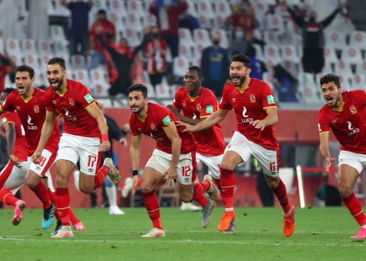 نجم النادى الاهلى يثير الجدل بعد موقف المدرب قريب هحكي القصة 1 اتحاد و رابطة الكرة المصرية يصدمان الأهلي