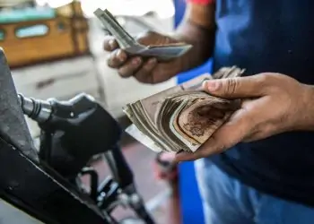 أسعار البنزين والسولار اليوم في مصر تشتعل بعد موجة ارتفاع عالمية مفاجئة 7 أسعار البنزين والسولار اليوم
