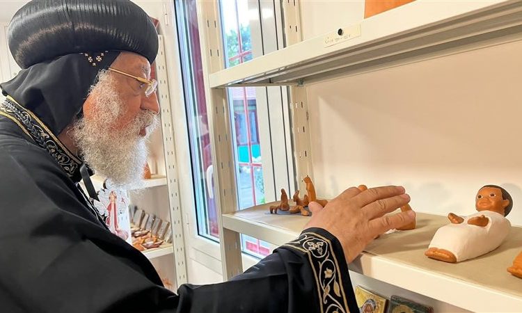 زيارة البابا تواضروس لدير الثلاثة ينابيع في الفاتيكان 1 هدية البابا تواضروس الى البابا فرنسيس