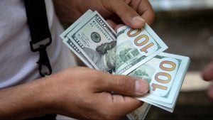 سعر الدولار اليوم 23 مايو في البنوك العاملة 2 سعر الدولار