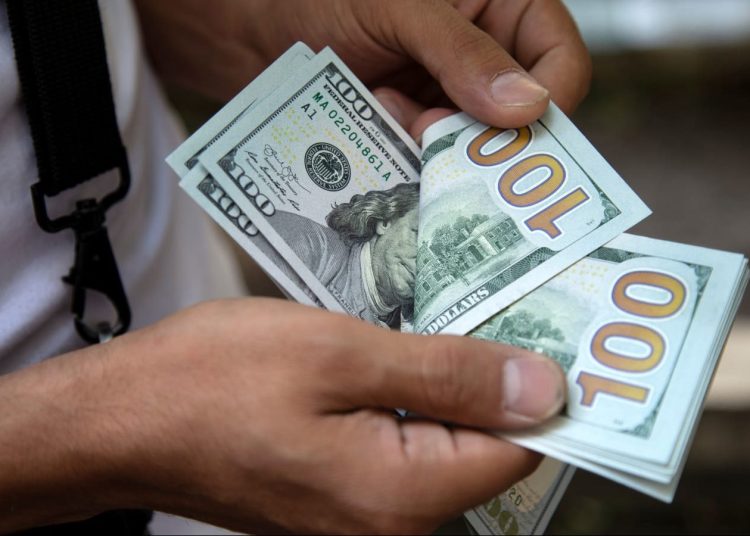 سعر الدولار اليوم 28 يوليو شوف المارد الاخضر وصل كام 1 سعر الدولار في السوق السوداء