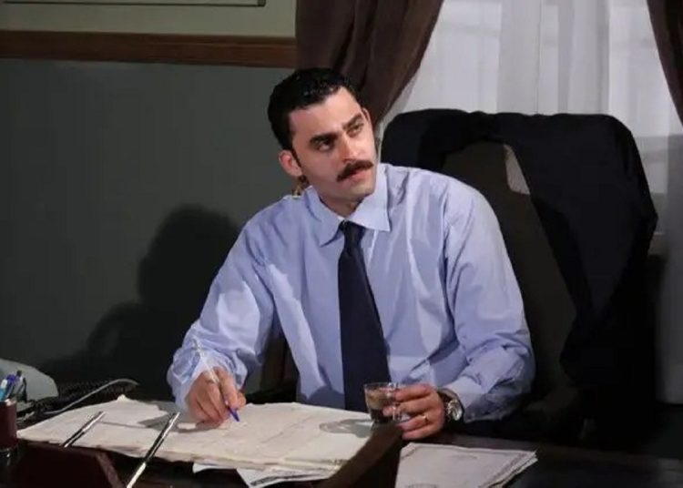 ادعوله نقل الفنان بطل مسلسل حضره المتهم ابي الي المستشفي 1 حالة إغماء مفاجيء كواليس ما حدث للفنان أحمد جلال عبد القوي
