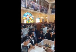 نياحة القس أندراوس دانيال بإيبارشية بورسعيد وبالحزن والدموع المئات يشيعون الجثمان 4 نياحة القس أندراوس دانيال بإيبارشية بور سعيد