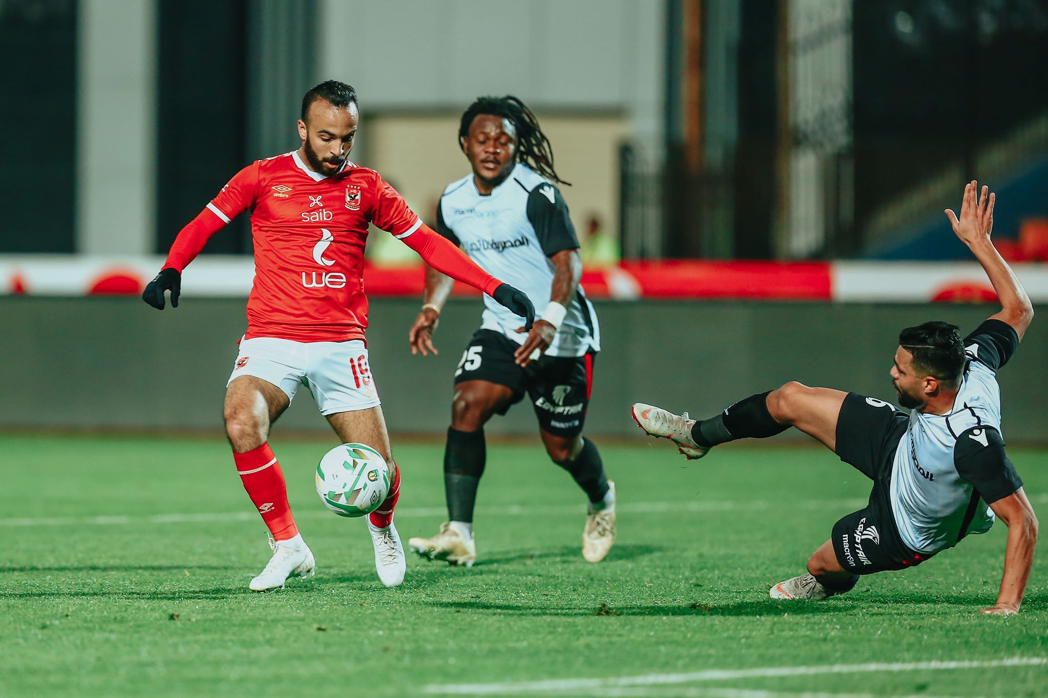 مشاهدة مباراة الأهلي وطلائع الجيش الشوط الثاني (1-0) بالدوري المصري الممتاز 4 الأهلي وطلائع الجيش