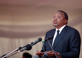 رئيس كينيا يعتذر