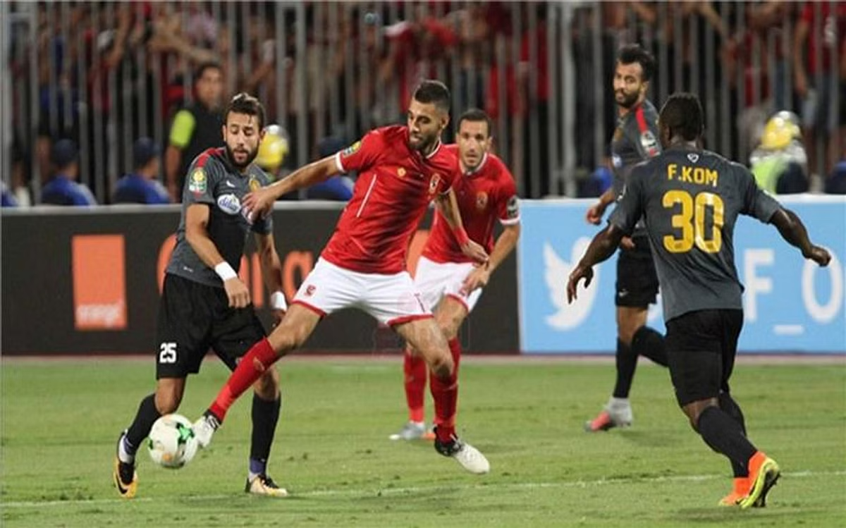 ليلى عبد اللطيف تتراجع عن تنبأتها بشأن مباراة الأهلي والترجي بنهائي أبطال إفريقيا 3 الأهلي والترجي في صراع الملوك